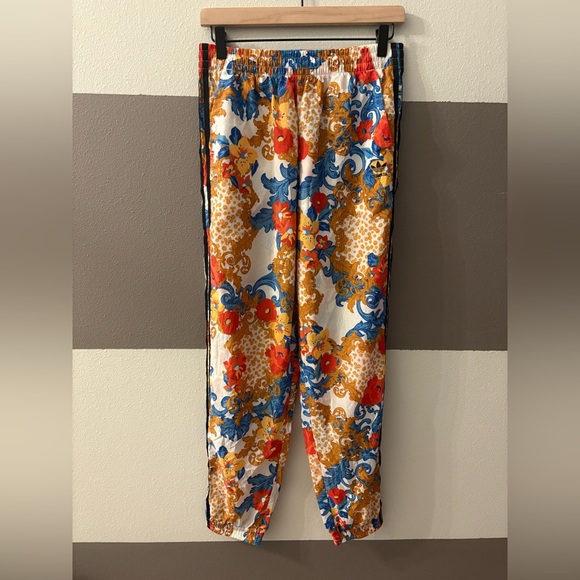 NWOT Adidas x HER Studio London Floral Track Pants White Joggers Women's M - Picture 2 of 15